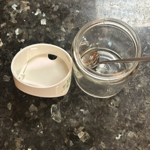 Vintage Glass Sugar Bowl, Spoon & Plastic Lid Gemco (Corelle) - Picture 6 of 7